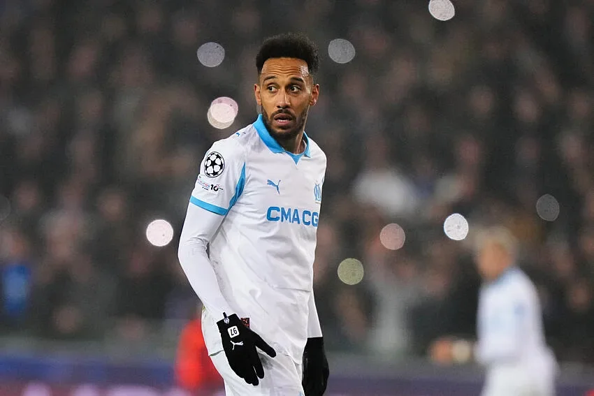 19h Mercato : Aubameyang quitte Marseille pour une bouchée de pain, Olise a tranché, Estève s’envole en Bundesliga