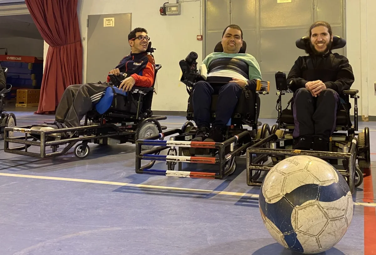 Foot-fauteuil : easyJet dans la tourmente après avoir recalé toute une équipe à l’embarquement