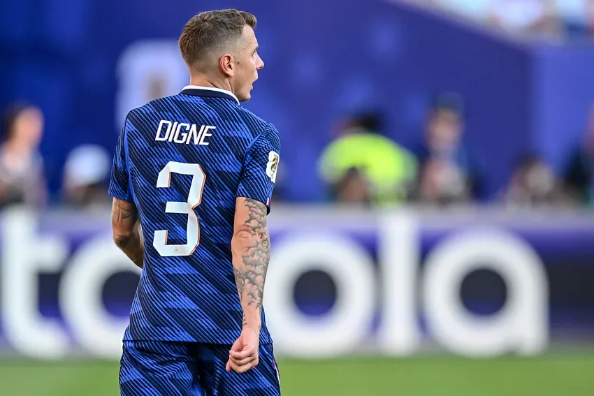 Lucas Digne au PSG, Campos dit non, Luis Enrique a le dernier mot
