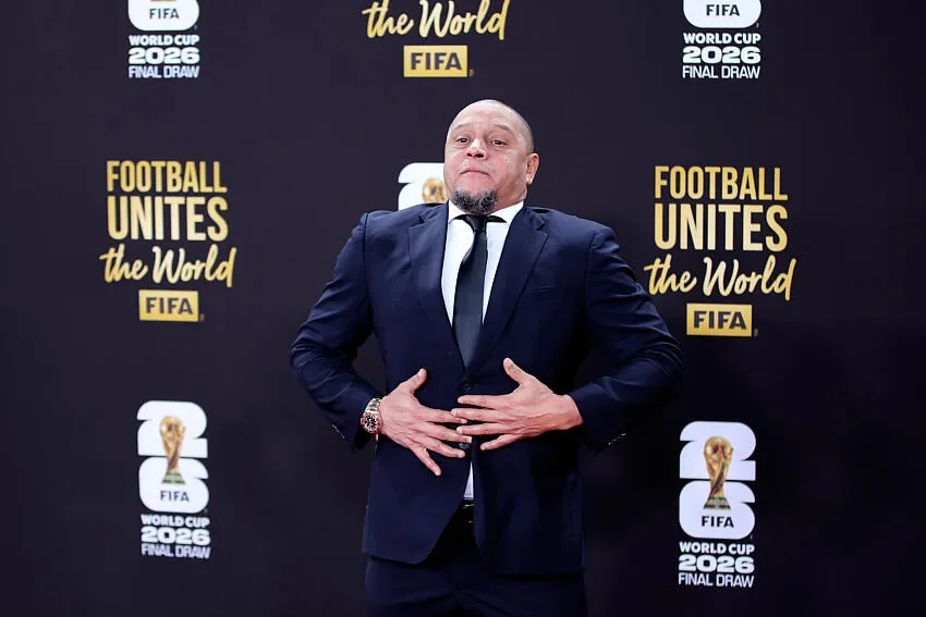 Les légendes du Real Madrid Roberto Carlos et Ronaldo vont acheter un club