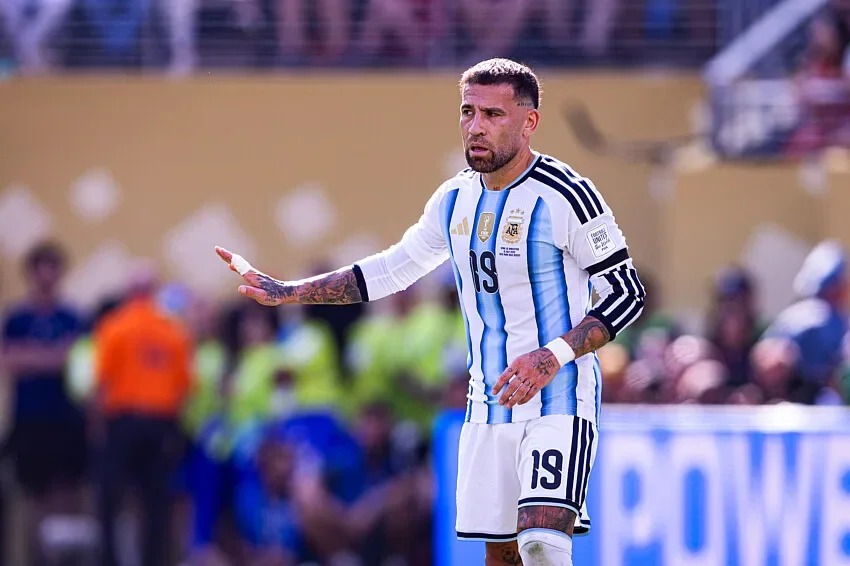 Otamendi raccroche : l’Argentine perd son roc