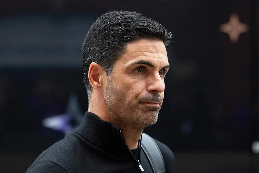 Arsenal : un titre à défendre et un mercato volontairement discret