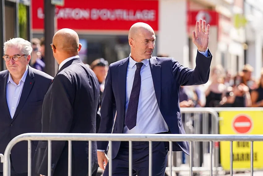 EDF : quel système pour les Bleus de Zidane ?