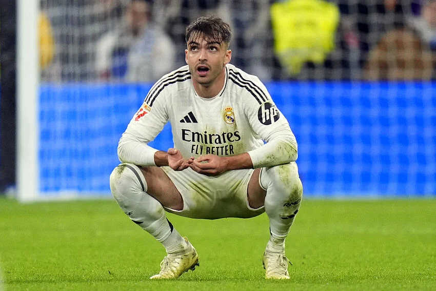 Real Madrid : Asencio blessé, premier coup dur de l’ère Mourinho