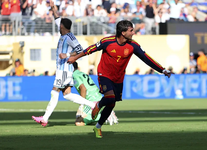 Ferran Torres a tranché pour le PSG