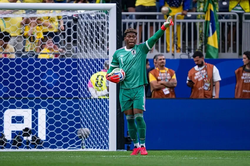 Zion Suzuki a choisi le PSG