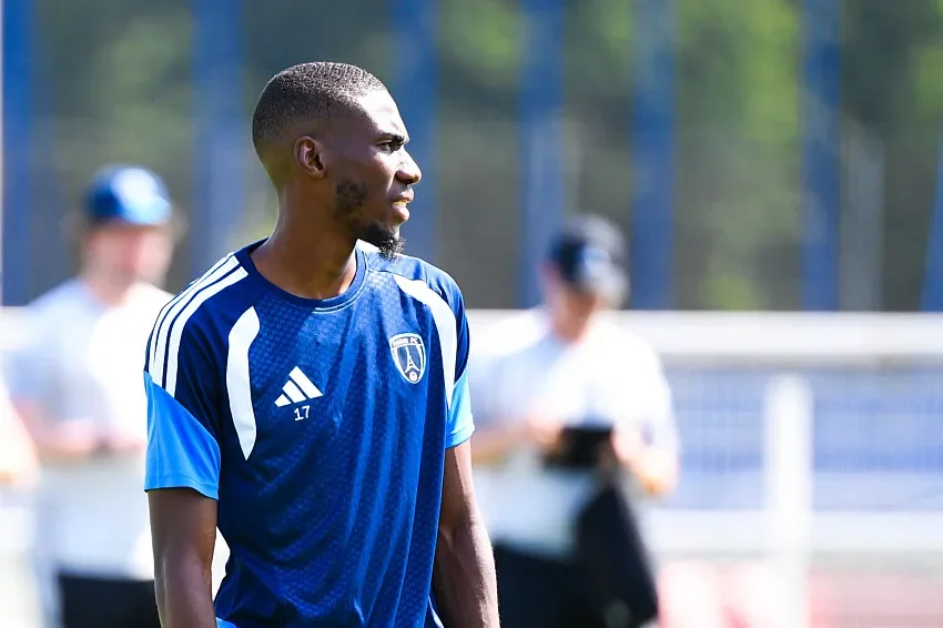 Lens, Nice, le PSV… Adama Camara attire les convoitises
