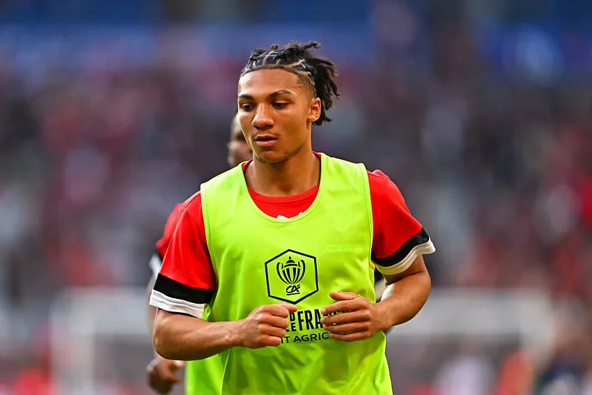 Lens ferme la porte pour Ganiou