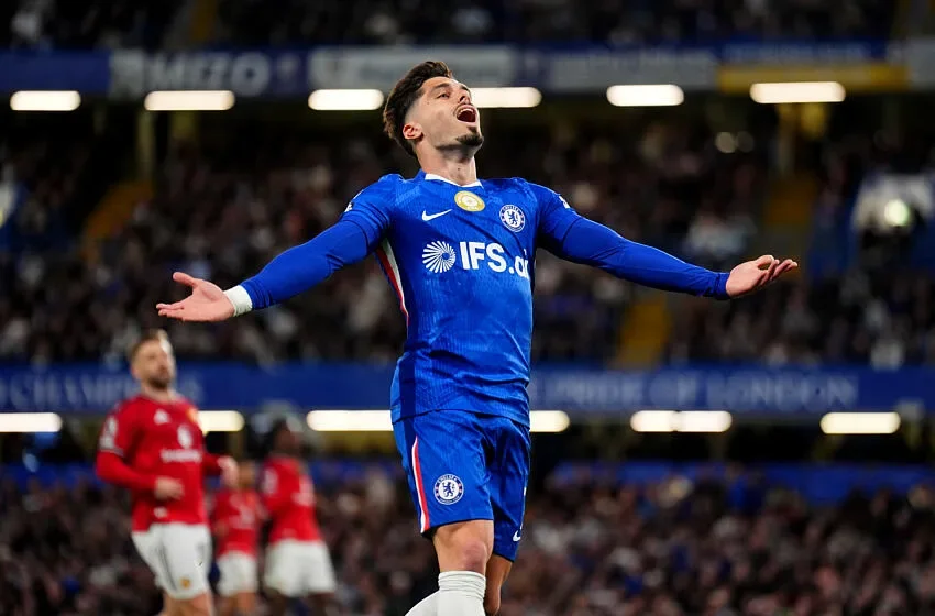 Manchester City passe à l’action pour Pedro Neto