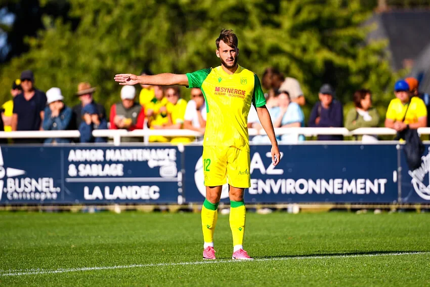 Ligue 2 2026-2027 : FC Nantes et ASSE favoris, les outsiders, les enjeux financiers, la diffusion… tout savoir avant la reprise !
