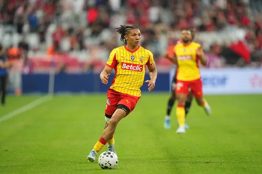 RC Lens : Ganiou prolonge jusqu’en 2030, Gouveia dans le viseur