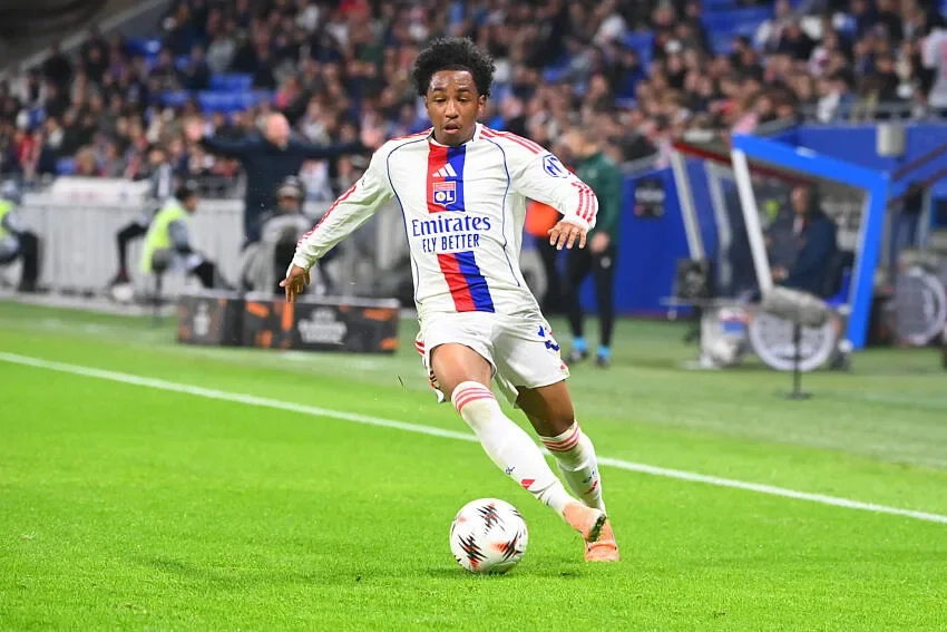 Malick Fofana dans le viseur de l’AS Rome : l’OL pourrait-il céder son ailier belge ?