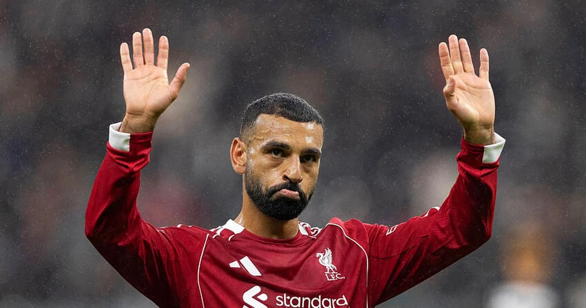 Les “demandes illégales” de l’agent de Mohamed Salah font capoter son transfert !