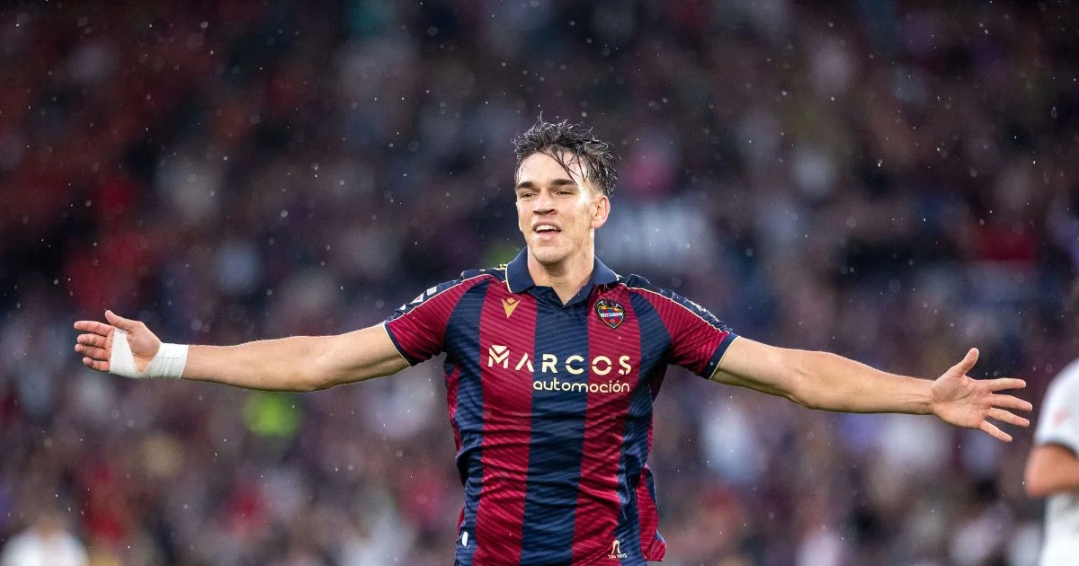 Real Madrid : Carlos Espi, recrue surprise du mercato… et nouveau Joselu de Mourinho ?