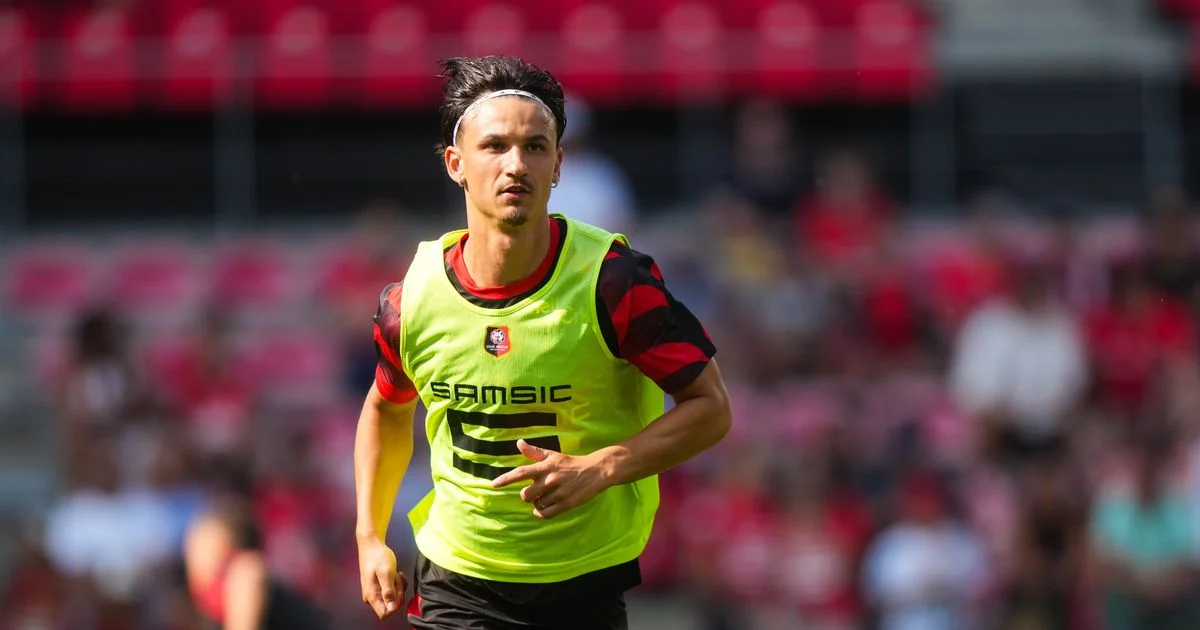 Rennes : “Il n’y a pas de discussions”, Esteban Lepaul retenu cet été… avant un transfert record au mercato 2027 ?