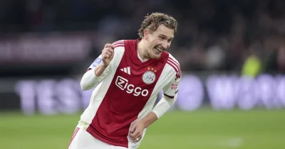 Mercato PSG : “Il y a des discussions”, Mika Godts confirme l’intérêt de Paris… et un risque pris avec l’Ajax