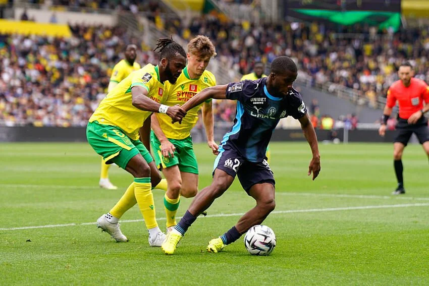 Dominateur mais pas tranchant, le FC Nantes rentre au vestiaire bredouille (0-0)