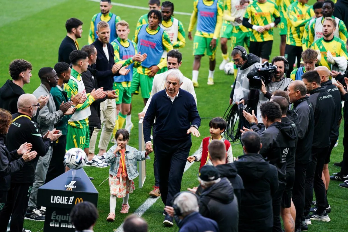 FC Nantes. “S’ils veulent que je les aide, je serai ravi” : Halilhodzic propose aux Kita de rester au club