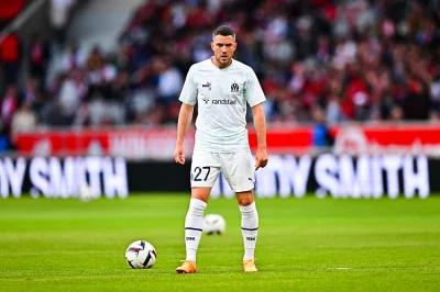 Ex-FC Nantes. Jordan Veretout se fait tatouer son fils sur le bras avec le maillot de l’OM