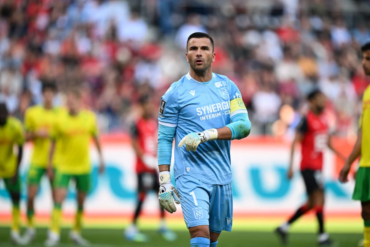 FC Nantes Mercato. Angers confirme l’arrivée d’Anthony Lopes