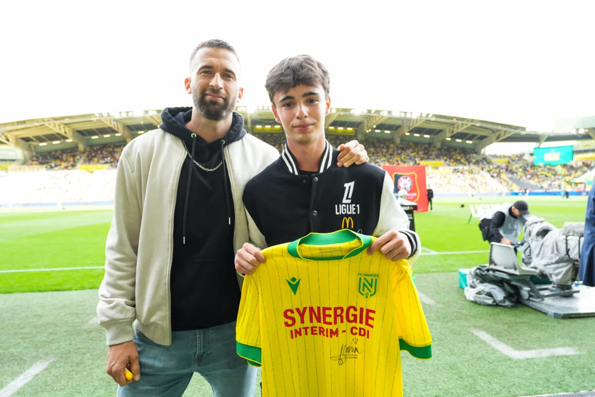 Le FC Nantes a leaké son nouveau maillot domicile