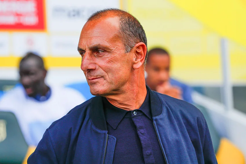 FC Nantes. « Il faut encore trois recrues » : Der Zakarian fait le point sur le mercato