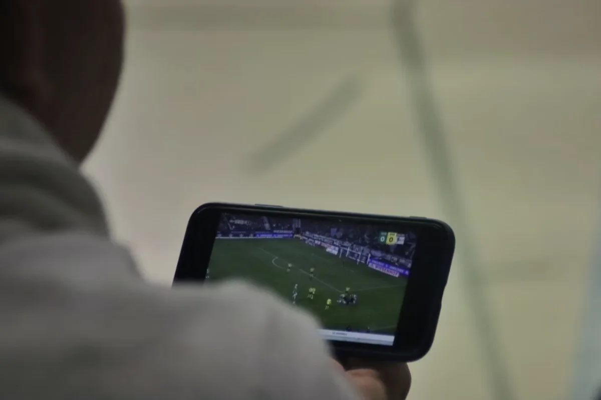 Quelles plateformes regroupent les données essentielles pour suivre le football professionnel