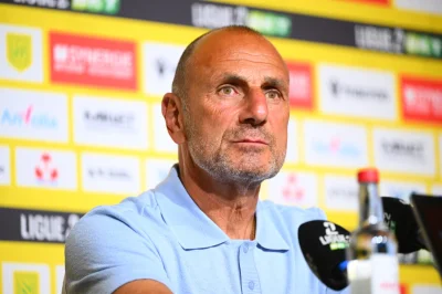 « Sinon vous venez entraîner » : Michel Der Zakarian agacé de devoir justifier ses choix après FC Nantes – Red Star